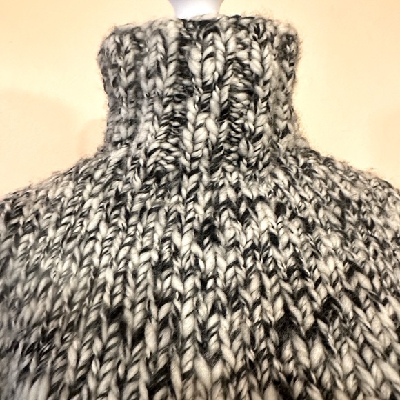 Ralph Lauren Polo Heavy Wool Sweater - Picture 2 of 4